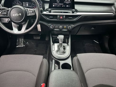 Used 2024 Kia Forte LXS image 4
