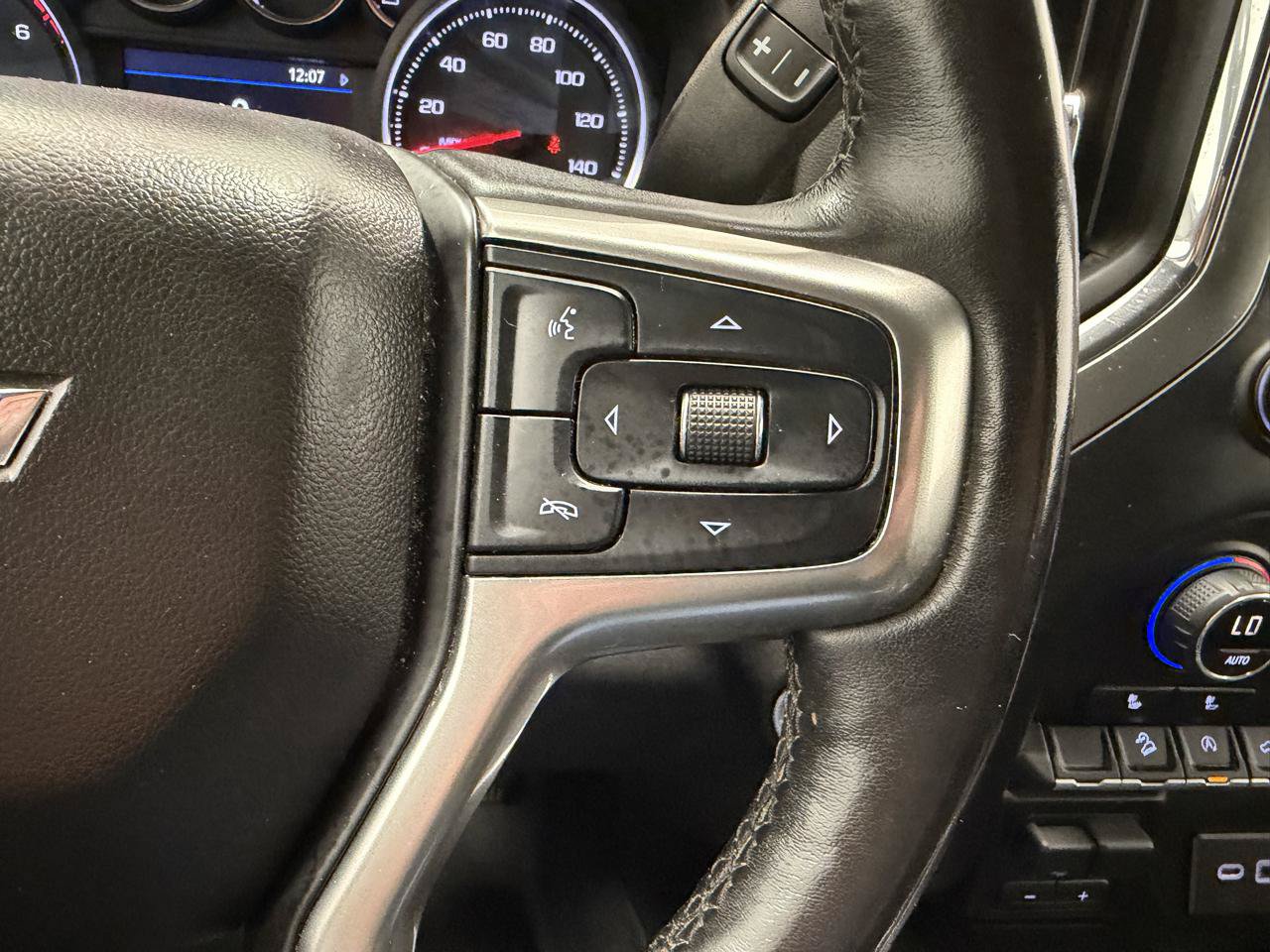 Used 2019 Chevrolet Silverado 1500 RST w/ All-Star Edition AWD/4WD image 29