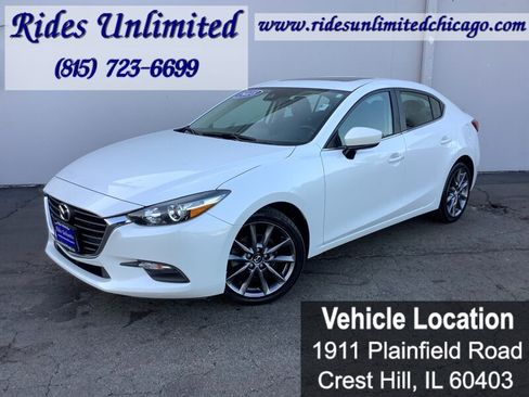 Used 2018 MAZDA MAZDA3 Touring FWD image 2