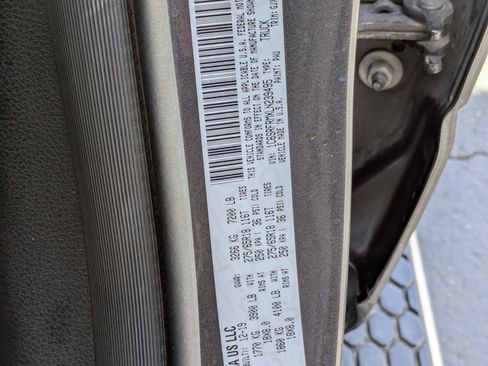 Used 2020 RAM 1500 Laramie image 33