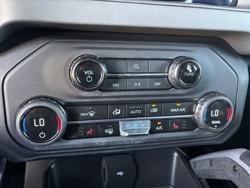 Used 2024 Ford Bronco Big Bend AWD/4WD image 16