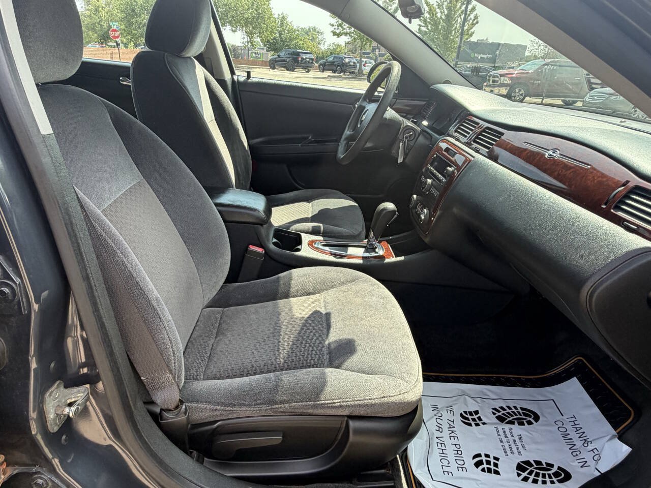 Used 2009 Chevrolet Impala LS FWD image 17