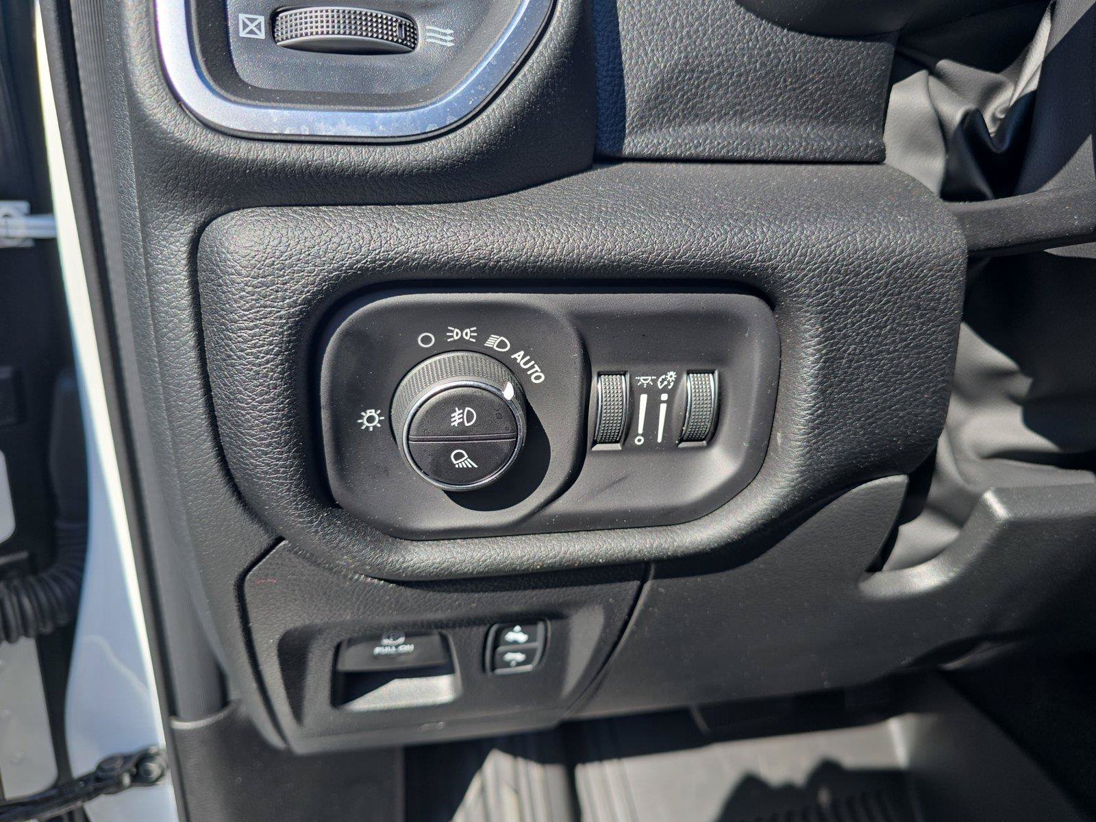Used 2026 RAM 1500 Big Horn AWD/4WD image 24