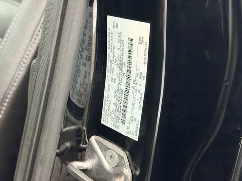 Used 2018 Ford Escape Titanium image 37