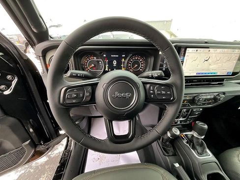 New 2026 Jeep Gladiator Mojave AWD/4WD image 29