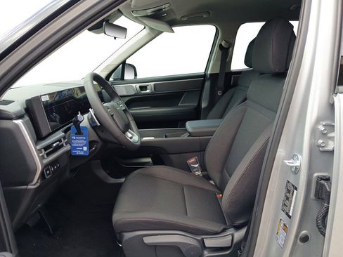 New 2026 Hyundai Santa Fe SE FWD image 9