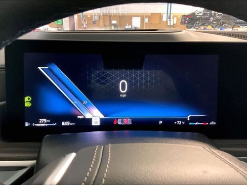 Used 2024 BMW X5 sDrive40i w/ Premium Package image 24