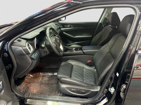Used 2023 Nissan Maxima Platinum w/ Sport Mat Group image 22