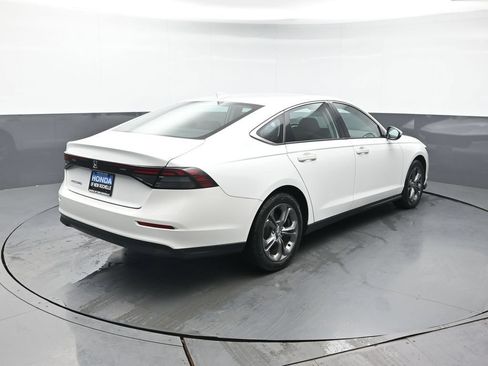 Used 2023 Honda Accord EX image 5
