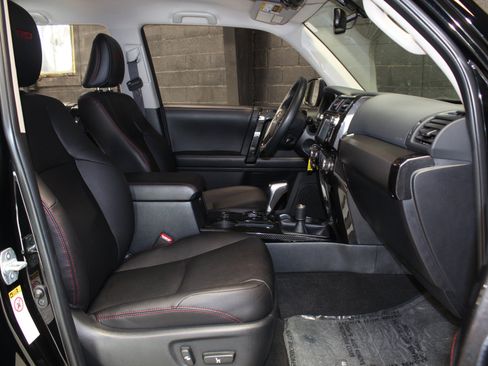 Used 2018 Toyota 4Runner TRD Pro AWD/4WD image 50