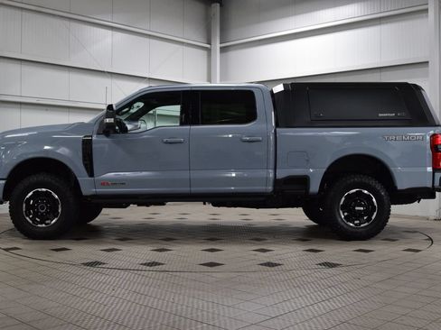 Used 2026 Ford F250 Platinum w/ Tremor Off-Road Package AWD/4WD image 4