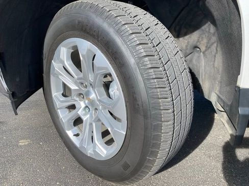 Used 2024 Chevrolet Silverado 1500 LTZ w/ LTZ Convenience Package II image 9