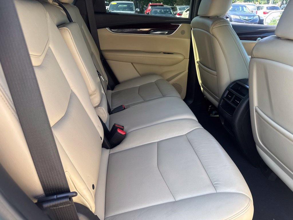 Used 2017 Cadillac XT5 Luxury AWD/4WD image 42