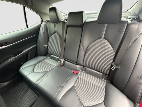 Used 2023 Toyota Camry SE AWD/4WD image 15