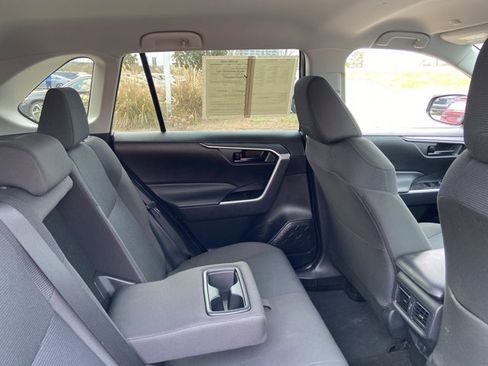 Used 2025 Toyota RAV4 LE image 20