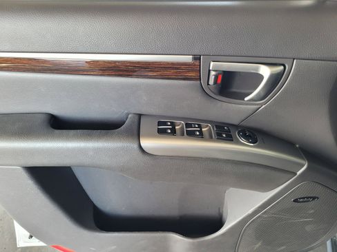 Used 2012 Hyundai Santa Fe Limited w/ Navigation Pkg 4 FWD image 17