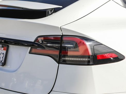 Used 2023 Tesla Model X AWD/4WD image 9