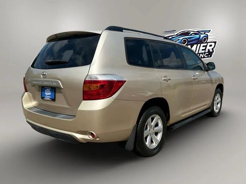 Used 2010 Toyota Highlander 2WD image 8