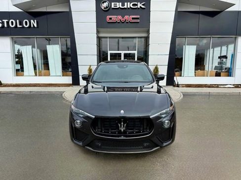 Used 2019 Maserati Levante Trofeo AWD/4WD image 5