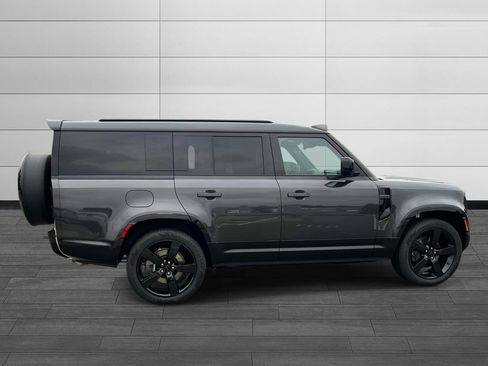New 2026 Land Rover Defender 130 X-Dynamic SE AWD/4WD image 6