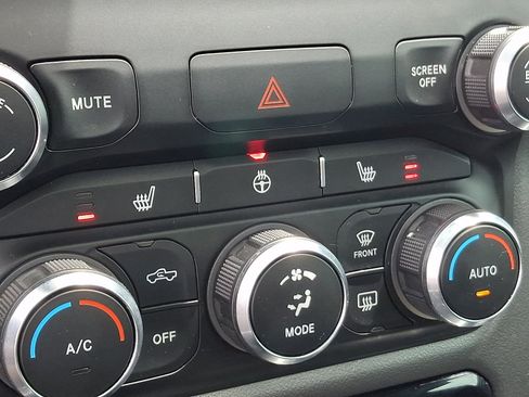 Used 2019 RAM 1500 Big Horn AWD/4WD image 25