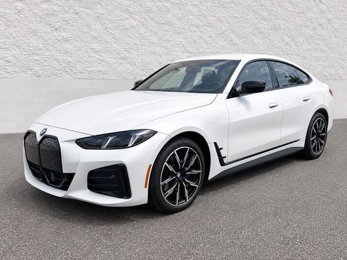 Used 2025 BMW i4 eDrive40 w/ M Sport Package RWD image 1