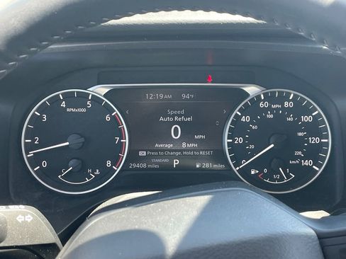 Used 2025 Nissan Rogue SV image 9