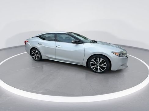 Used 2017 Nissan Maxima 3.5 SL FWD image 2