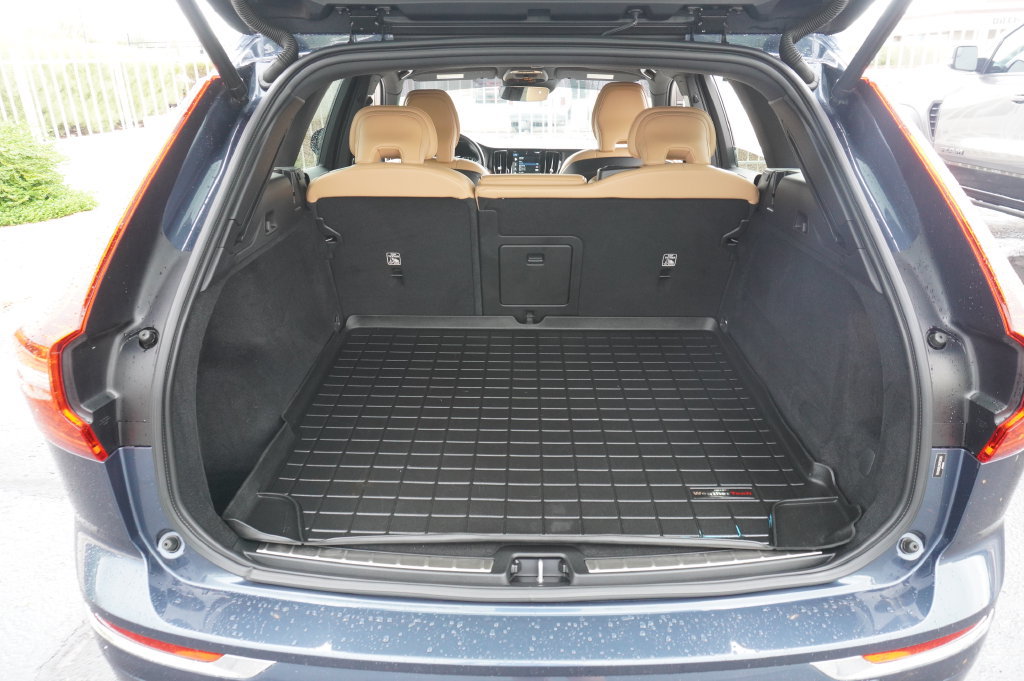 Used 2021 Volvo XC60 T5 Inscription AWD/4WD image 9