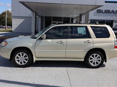 Used 2007 Subaru Forester 2.5X w/ Popular Equipment Group 1G image 2