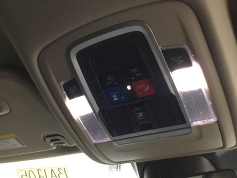 Used 2021 RAM 1500 Laramie image 32