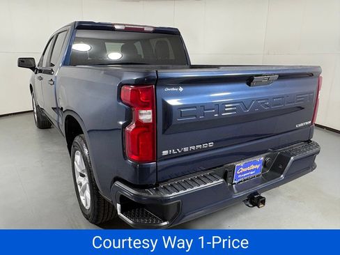 Used 2020 Chevrolet Silverado 1500 Custom w/ Custom Value Package RWD image 9