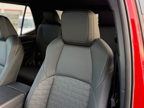 New 2025 Toyota 4Runner TRD Off-Road Premium image 13