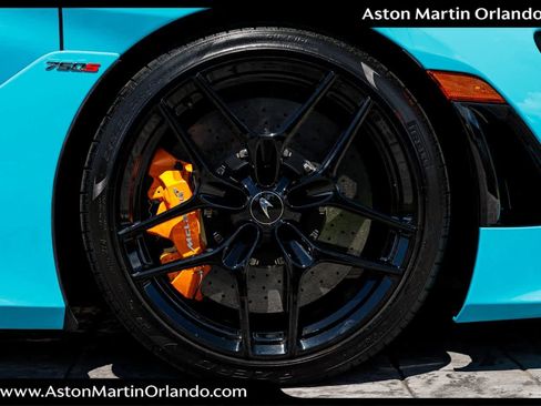 Used 2024 McLaren 750S Spider image 24