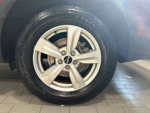 Used 2022 Kia Sorento LX image 25