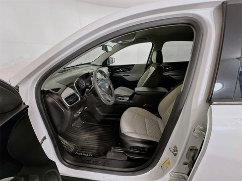 Used 2019 Chevrolet Equinox LS image 19