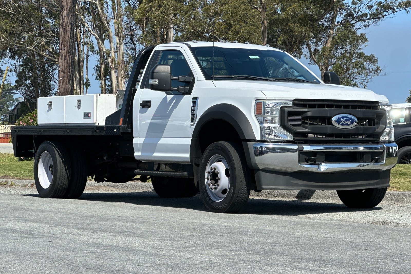 Used 2022 Ford F550 2WD Regular Cab Super Duty image 7