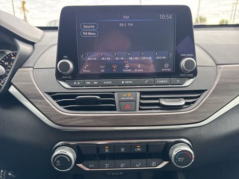 Certified 2024 Nissan Altima 2.5 SV image 28