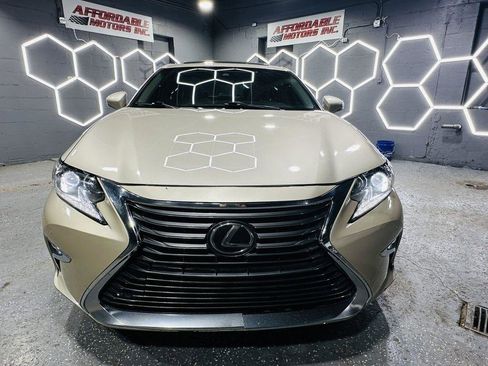 Used 2018 Lexus ES 350 w/ Luxury Package w/Wood Trim FWD image 8