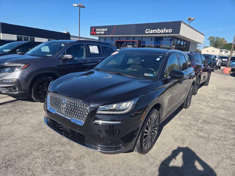 Used 2021 Lincoln Corsair Reserve w/ Equipment Group 201A AWD/4WD image 1