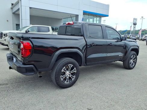Used 2024 GMC Canyon AT4 AWD/4WD image 2