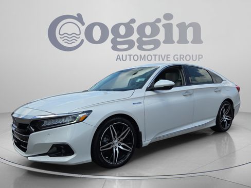 Certified 2021 Honda Accord Touring image 1