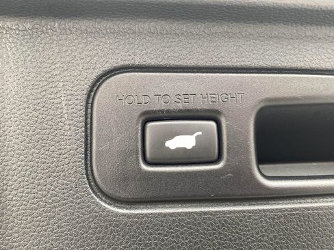 Used 2023 Honda Pilot EX-L image 47