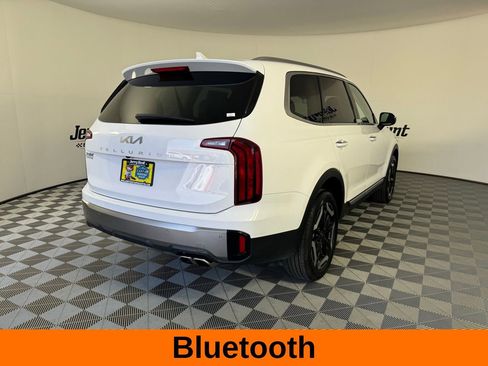 Used 2025 Kia Telluride S image 7