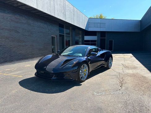 New 2026 Lotus Emira SE RWD image 1