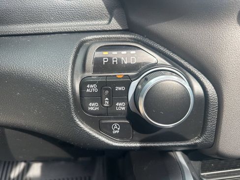 Used 2022 RAM 1500 Big Horn AWD/4WD image 36