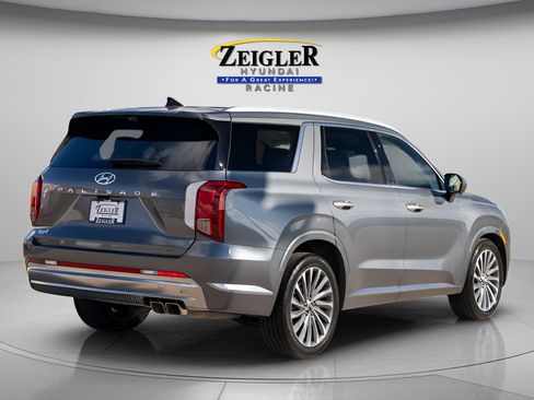 Certified 2024 Hyundai Palisade Calligraphy FWD image 8
