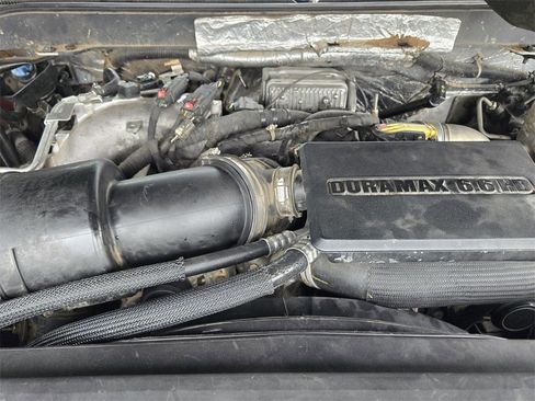 Used 2019 Chevrolet Silverado 2500 High Country w/ Duramax Plus Package image 29