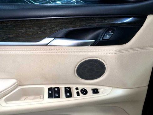 Used 2015 BMW X5 xDrive50i image 21