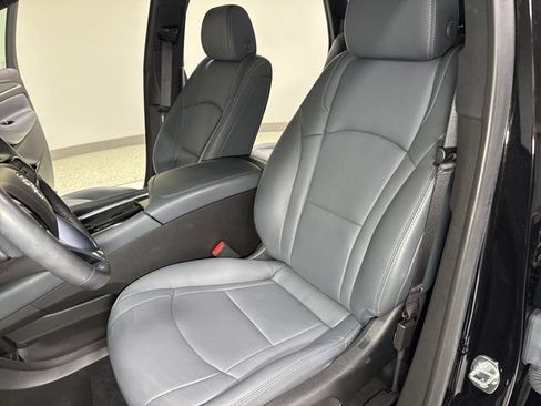Used 2023 Buick Enclave Essence FWD image 15
